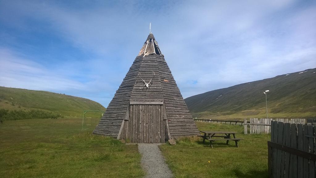 Guesthouse Skjoldolfsstadir Skjoldolfsstathir Bagian luar foto
